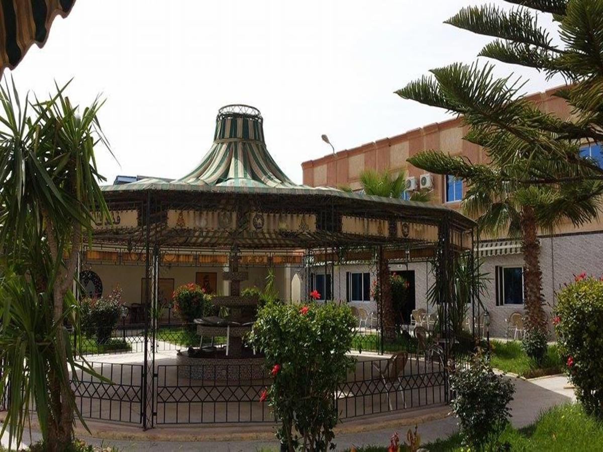 Motel Paris Dakar Selouane Exterior photo